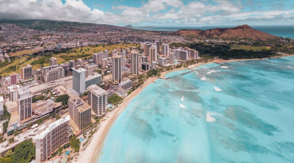 2 WEEKS IN HONOLULU FOR THE PRICE OF 1 